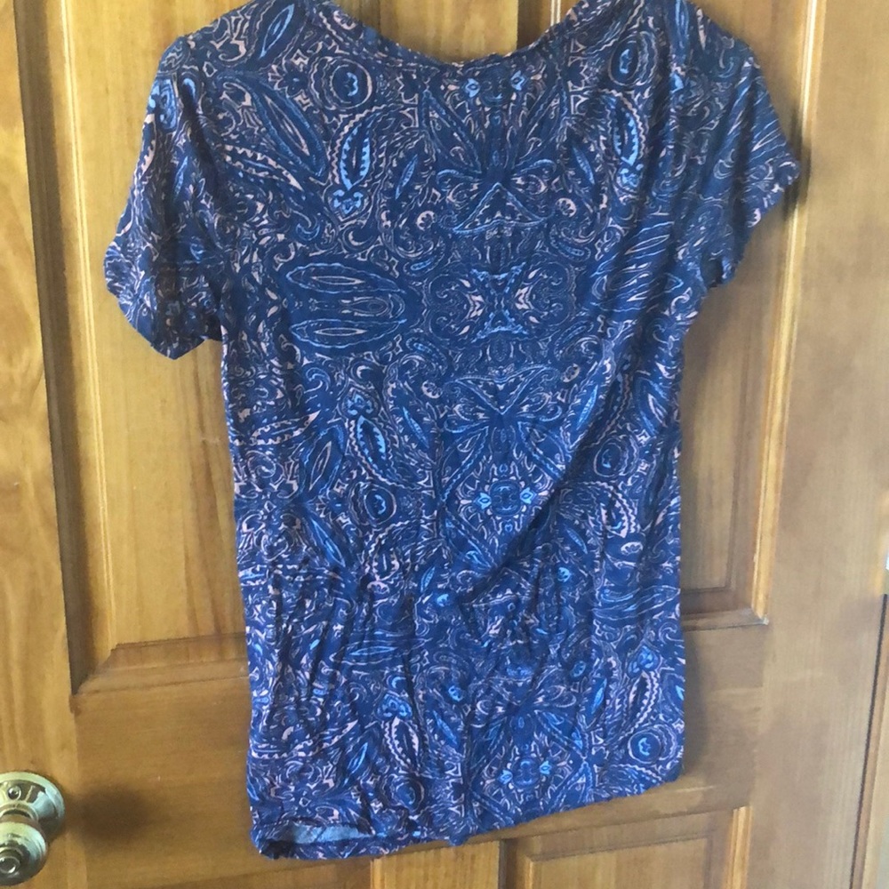 Patterned V neck - Picture 2 of 2
